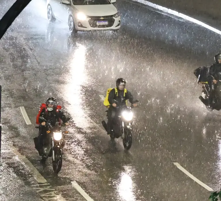 Defesa Civil alerta para risco de chuvas fortes no Estado de São Paulo