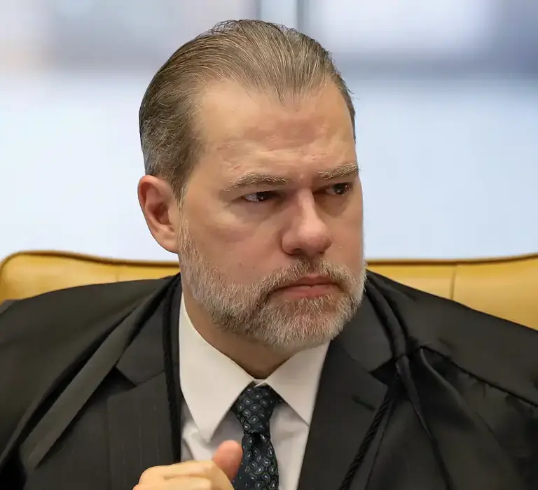 PF pede a Fachin suspeição de Toffoli no inquérito do Banco Master