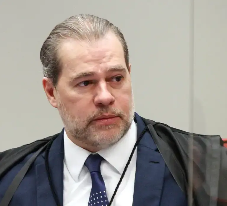 Toffoli admite sociedade, mas nega pagamentos de Vorcaro