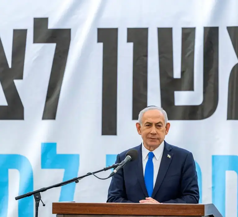 Netanyahu se reúne com Trump para tratar de negociações nucleares com o Irã