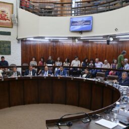 Câmara aprova créditos para triturador de entulho de R$ 1,6 milhão e nova Emei