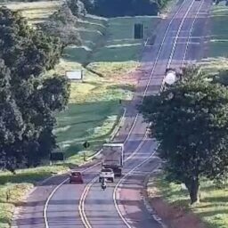 Câmera flagra imprudência na BR-153 e motorista acaba autuado pela PRF