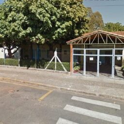 Discussão por vaga de embarque termina em tentativa de agressão em escola de Marília