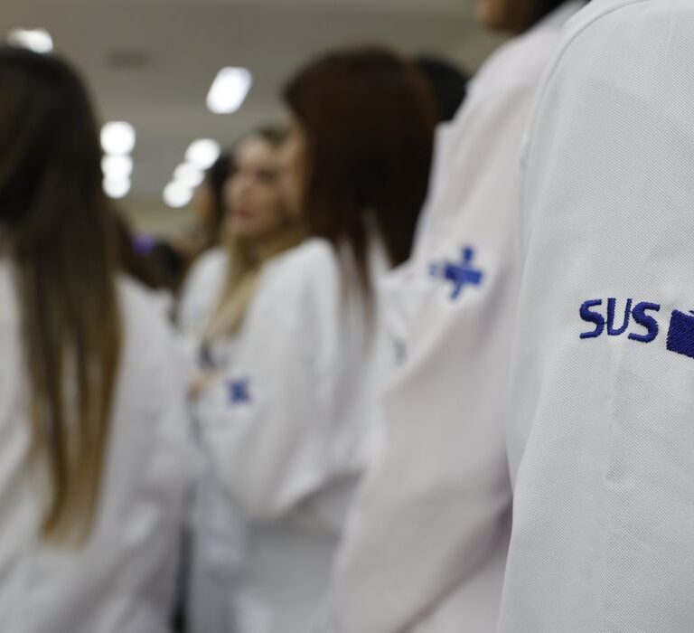 MEC define calendário nacional de matrícula na residência médica