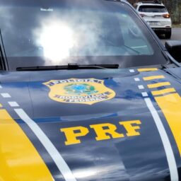 Mulher é suspeita de causar acidente na rodovia e tentar matar ex-marido