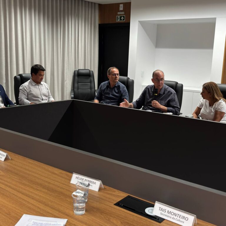 Prefeito Vinicius reúne secretariado e alinha planejamento para 2026