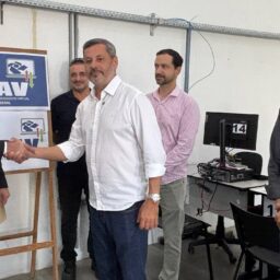 Marília inaugura posto da Receita Federal dentro do Ganha Tempo