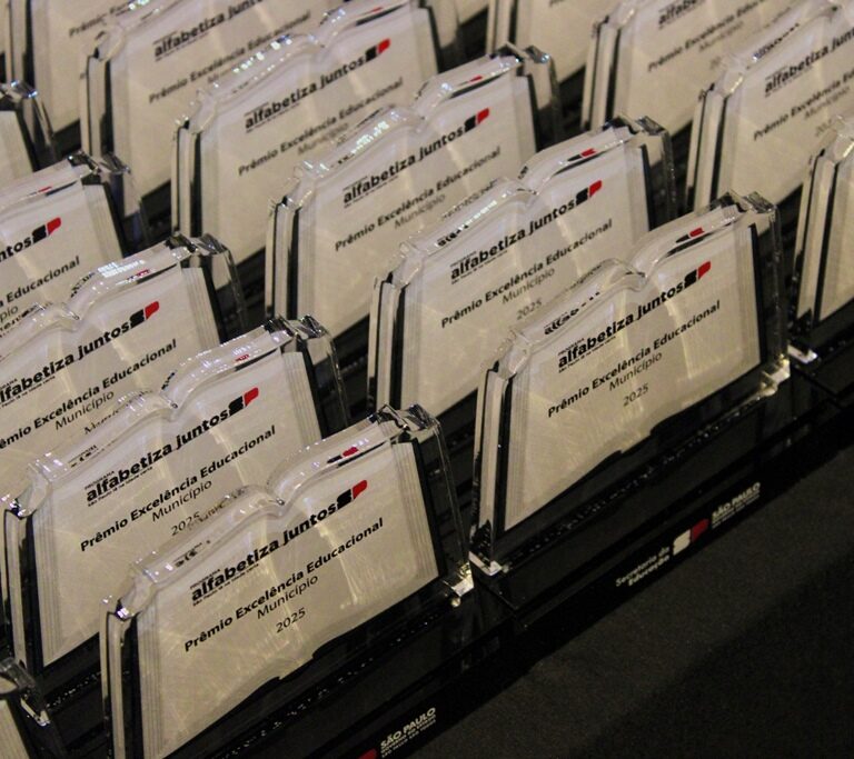 Marília conquista prêmio de excelência educacional por desempenho no Saresp