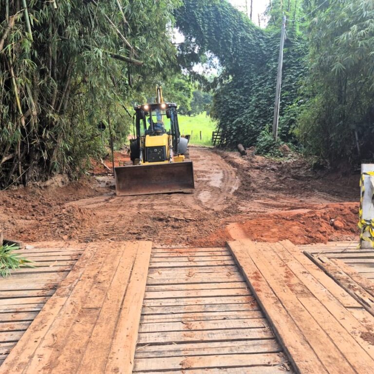 Após novo dano causado pela chuva, ponte é recuperada e liberada em Marília