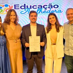 Presidente da Câmara destaca programa que amplia inclusão na rede municipal de ensino