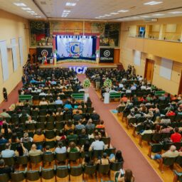 Formatura da Faculdade Católica reúne histórias de superação e conquista em Marília