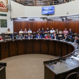 Câmara aprova bolsa a coordenadores e novos créditos no Orçamento