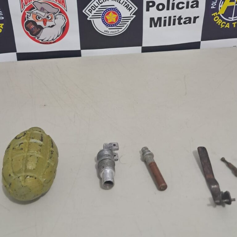 Policial aposentado tem granada apreendida em casa após exibir artefato em bar