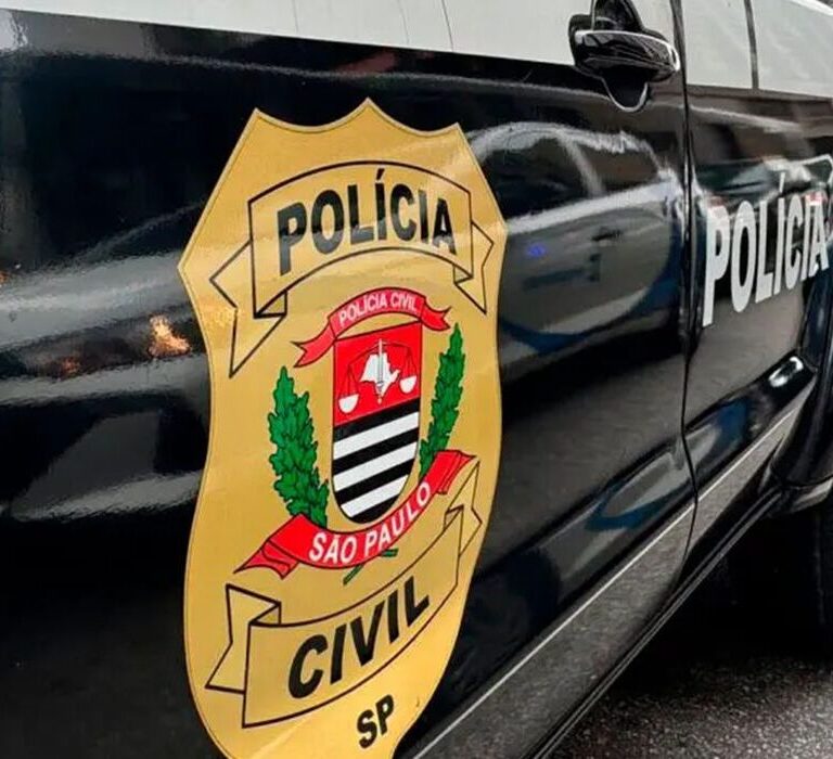 Homem é rendido, colocado em carro de criminosos e obrigado a fazer Pix