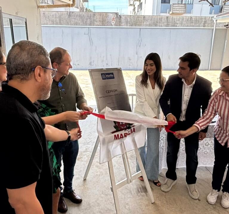 Marília entrega novo Ceprom e aposta em curso de Inteligência Artificial