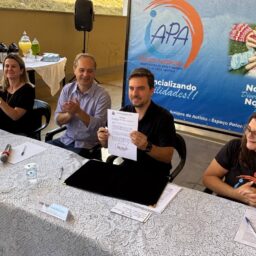 Rede municipal vai ter 535 alunos com TEA monitorados por GPS