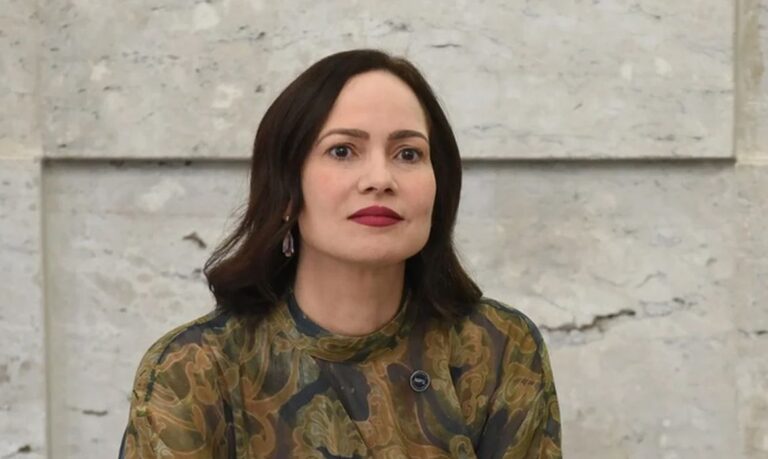 Servidora Ana Cristina Viana assume comando do INSS