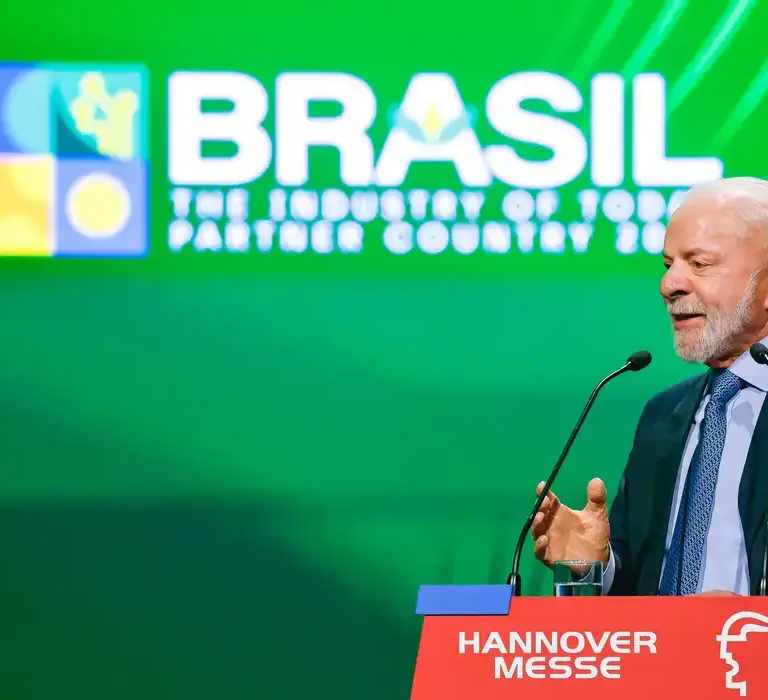 Na Alemanha, Lula defende pioneirismo de biocombustíveis brasileiros
