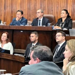 Câmara vota programa para doenças raras e reajuste de servidores