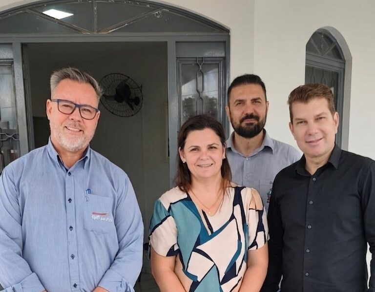 Fernando Itapuã aposta em energia limpa para fortalecer a Saúde em Quintana