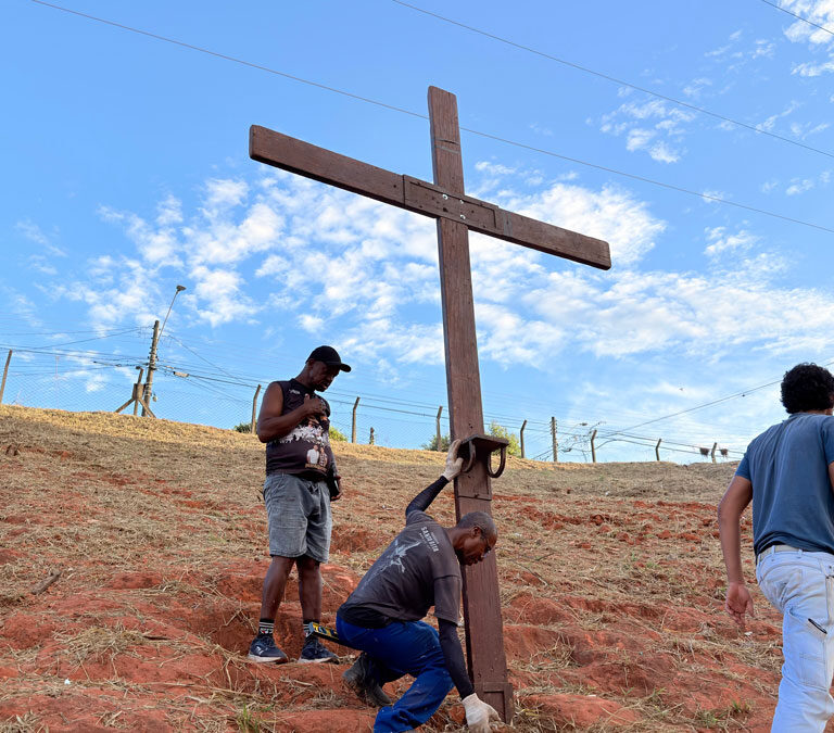 Encenação da Paixão de Cristo acontece nesta sexta no Parque do Povo