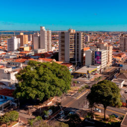 Marília completa 97 anos com investimentos em saúde, educação e projetos urbanos históricos