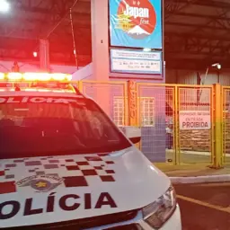 Reconhecimento facial ajuda polícia a prender três procurados durante evento