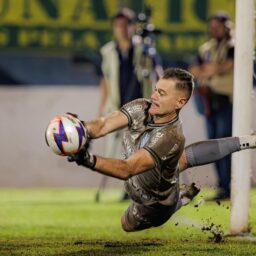 Após empate, Coradin vira trunfo do MAC para ‘finalíssima’ em Santos