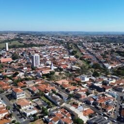 Baixa margem fiscal mantém Pompeia vulnerável a oscilações de impostos