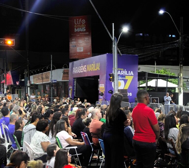 Mais de 400 fiéis participam da transmissão do Santo Rosário com Frei Gilson no aniversário