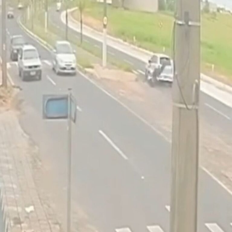 Motociclista fica ferido após colisão em cruzamento em Garça; veja vídeo
