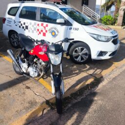 Polícia apreende motocicleta adulterada após tentativa de fuga em Quatá