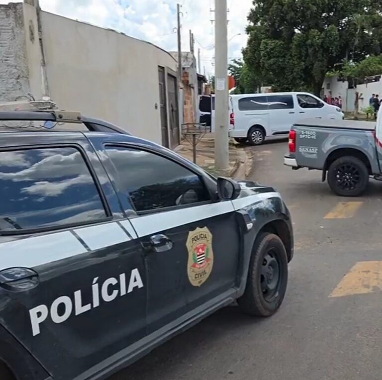 Mulher é encontrada morta e enterrada no quintal de casa em Guaiçara