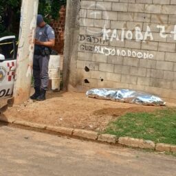 Bombeiros concluem resgate de corpo em penhasco da zona norte de Marília