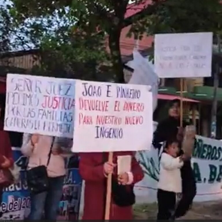 Chegada de João Pinheiro na Bolívia tem protesto de produtores