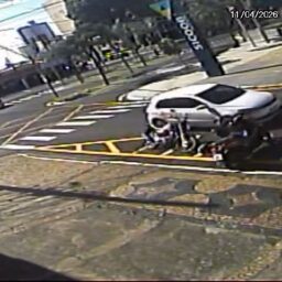 Motorista derruba moto e foge na região central de Marília; situação gera revolta
