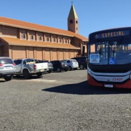 Linha especial leva visitantes ao Mosteiro de Marília aos domingos