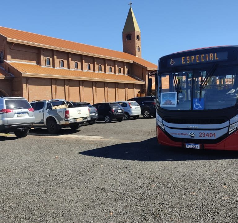 Linha especial leva visitantes ao Mosteiro de Marília aos domingos