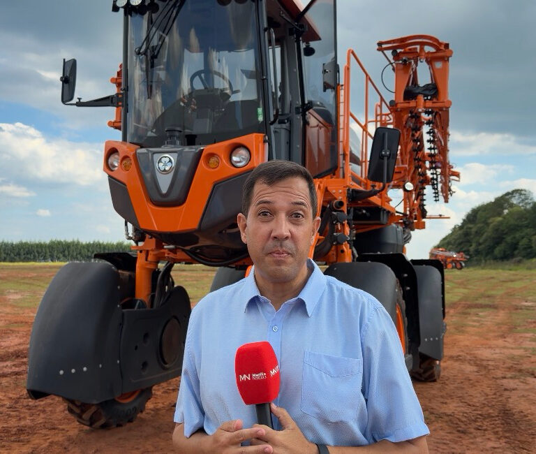 Alta tecnologia no campo: pulverizador de milhões eleva eficiência