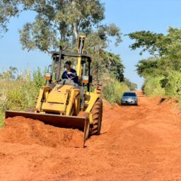 Prefeitura intensifica manutenção de estradas rurais e prioriza distritos
