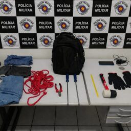 Homem é preso em flagrante após se esconder em shopping e planejar furto à relojoaria
