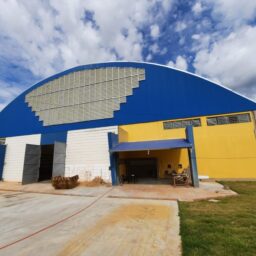 Projeto social de Marília participa de competição regional de futsal em Assis