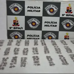 Abordagens avançam e três ficam presos por tráfico no fim de semana