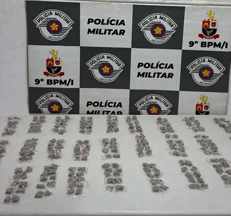 Abordagens avançam e três ficam presos por tráfico no fim de semana