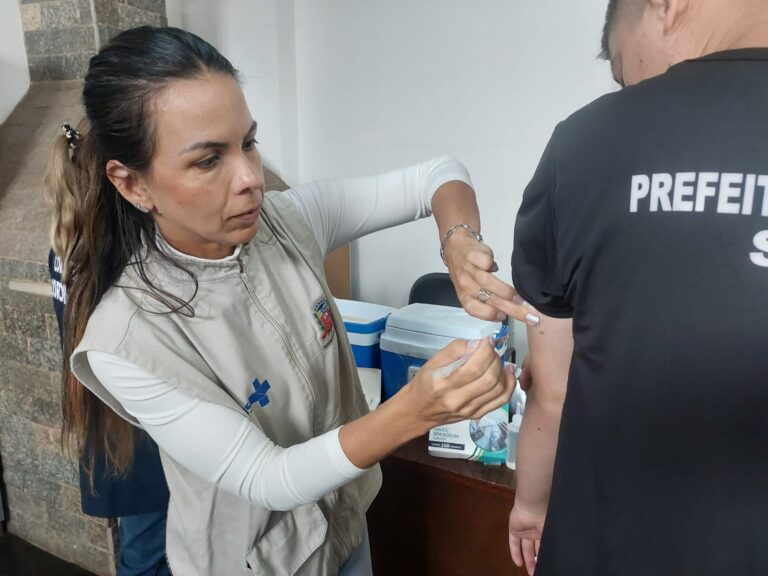 Marília amplia vacinação contra dengue para profissionais da saúde