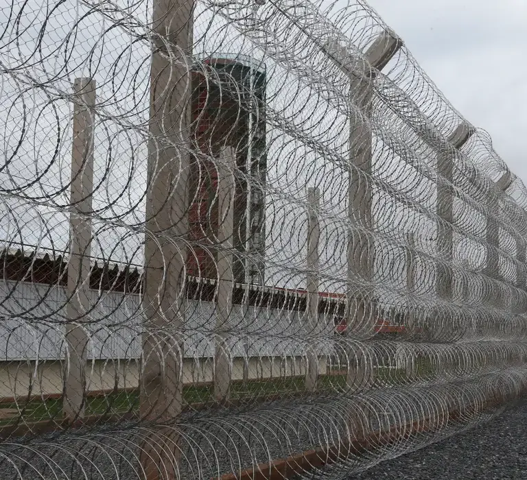 Lei que endurece pena a condenados por morte de policiais é sancionada com vetos