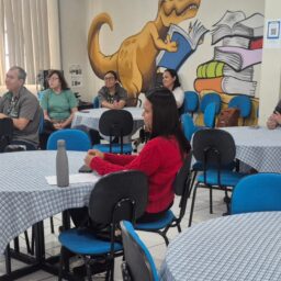 Educação capacita motoristas e monitores do transporte do Espaço Potencial