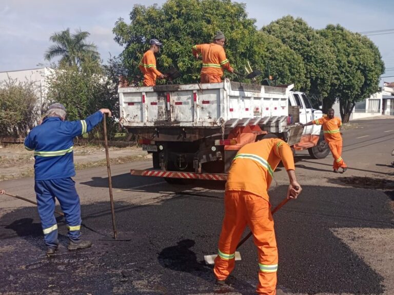 Prefeitura intensifica operação tapa-buracos nas zonas norte e sul de Marília