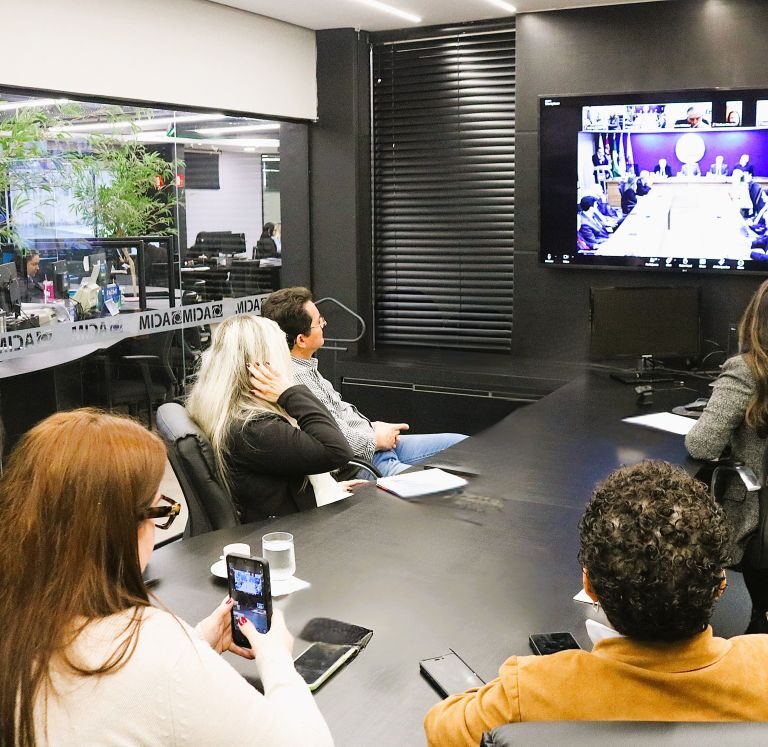 Associação Comercial de Marília acompanha encontro com Augusto Cury