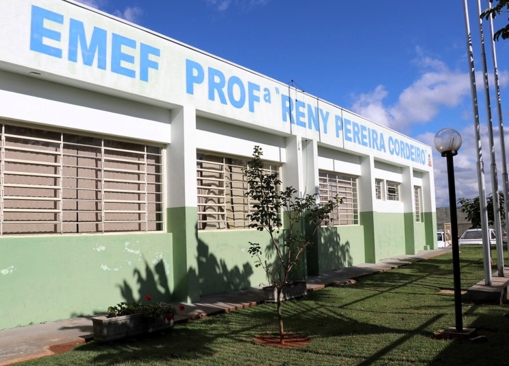 Educação avalia medida emergencial para reforma em escola de Marília